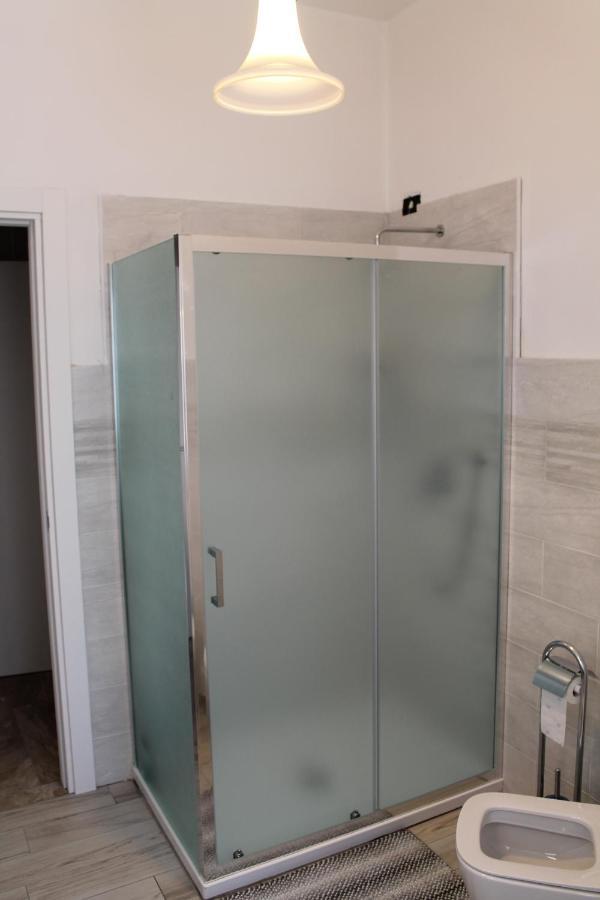 Arcobaleno In Stazione Apartment Saronno Exterior photo